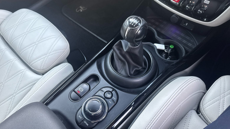 MINI Clubman 1.5 Cooper Exclusive 6dr Auto [Comfort/Nav+ Pack] Petrol Estate